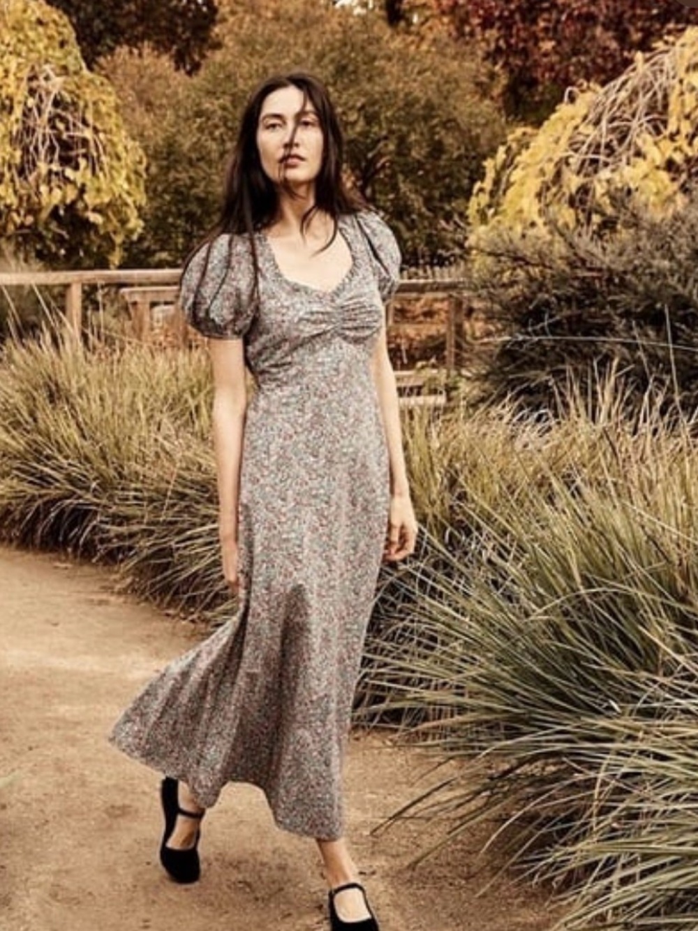 Doen Dree dress in white petit jardin print